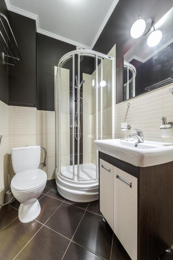 Apartment On Stavropihiiska Street 1 Lviv Dış mekan fotoğraf