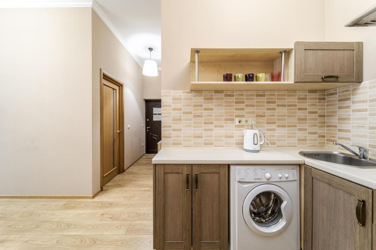 Apartment On Stavropihiiska Street 1 Lviv Dış mekan fotoğraf