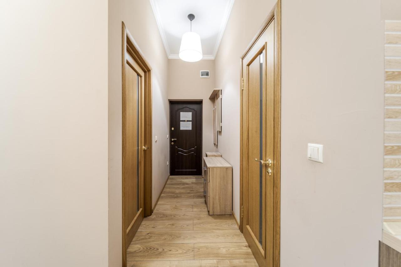 Apartment On Stavropihiiska Street 1 Lviv Dış mekan fotoğraf