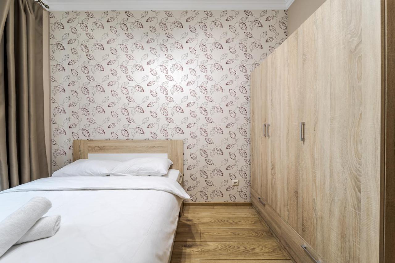 Apartment On Stavropihiiska Street 1 Lviv Dış mekan fotoğraf