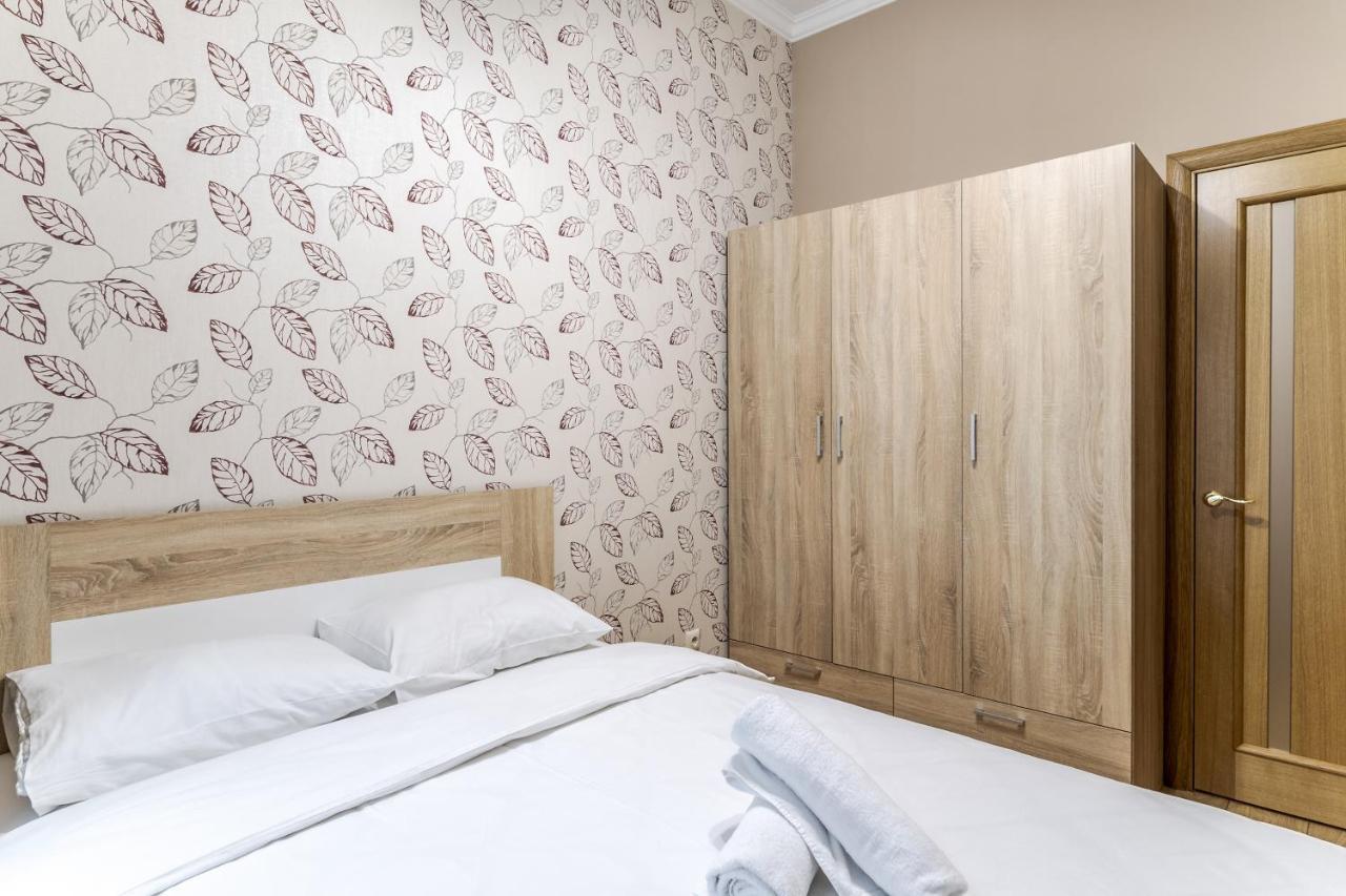 Apartment On Stavropihiiska Street 1 Lviv Dış mekan fotoğraf